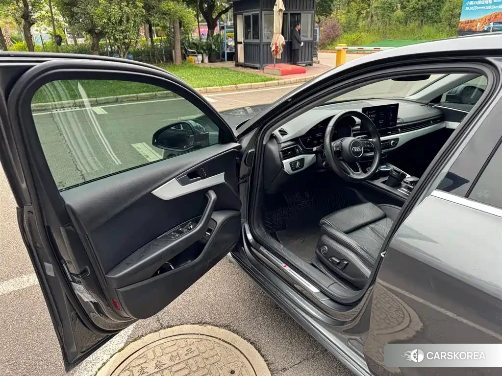 Audi A4L id 4548234 из Китая 25