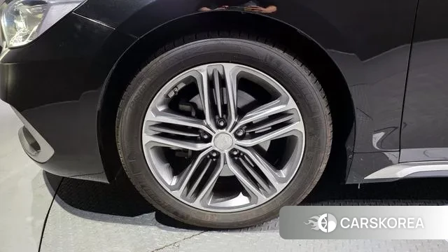 Hyundai Grandeur IG id 3622450 из Кореи 15