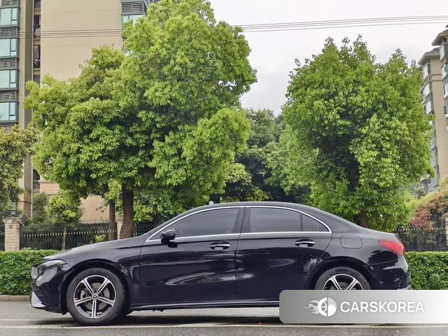 Mercedes-Benz Class A id 4275616 из Китая 9