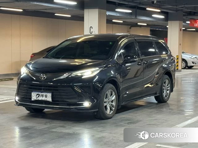 Toyota Saina 2024 Черный из Китая, фото 5