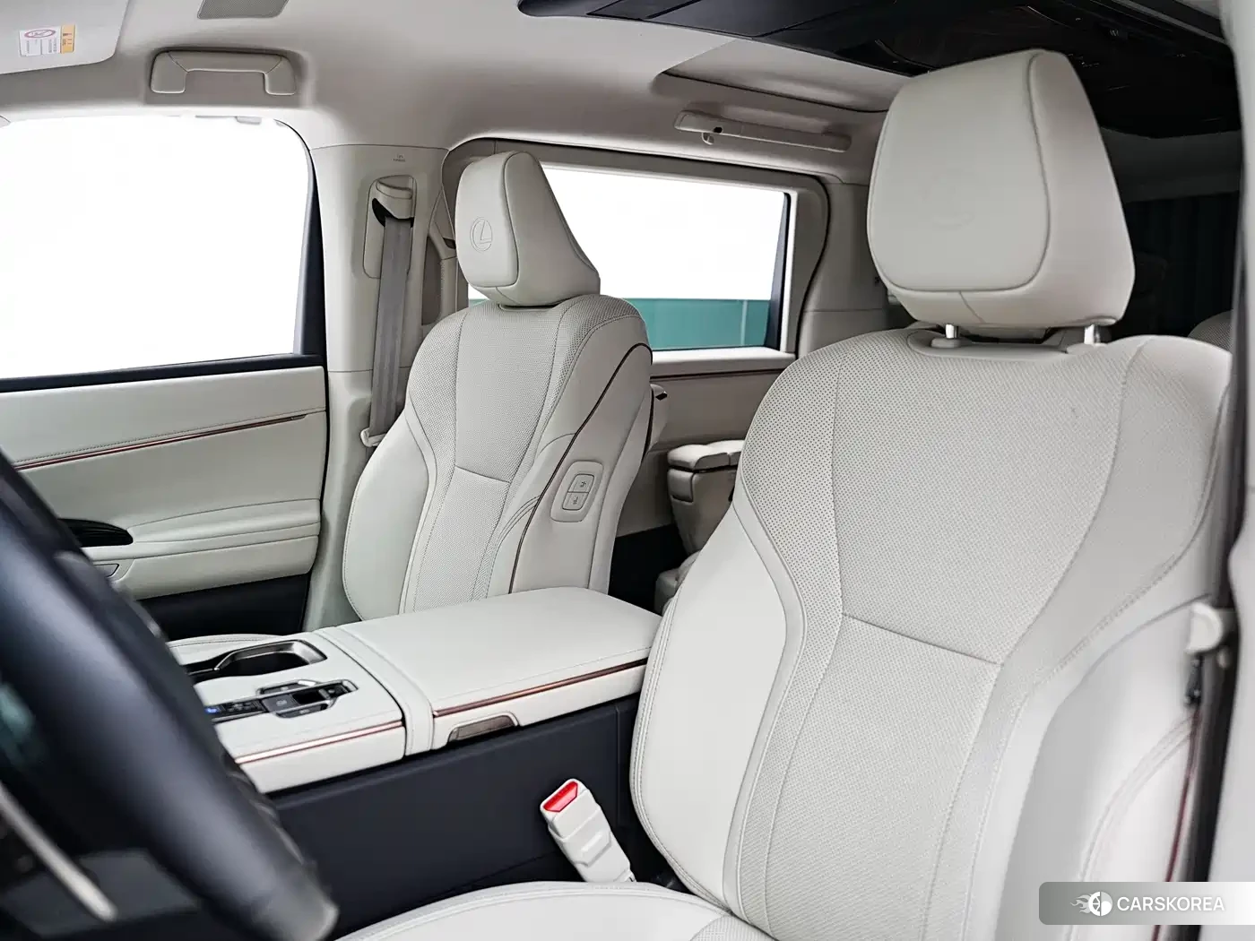 Lexus LM id 4547199 из Китая 20