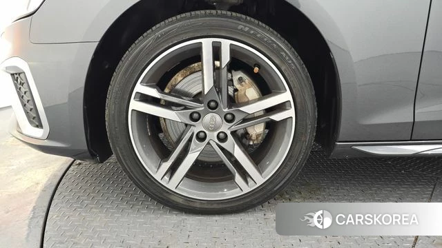 Audi A4 (B9) id 3872945 из Кореи 15