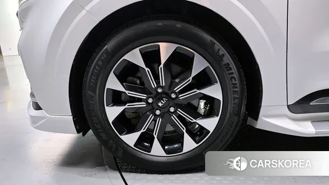 Kia Carnival 4th generation id 3044600 из Кореи 15