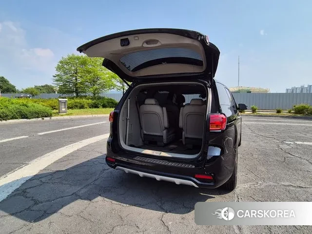 Kia The New Carnival id 3028771 из Кореи 14