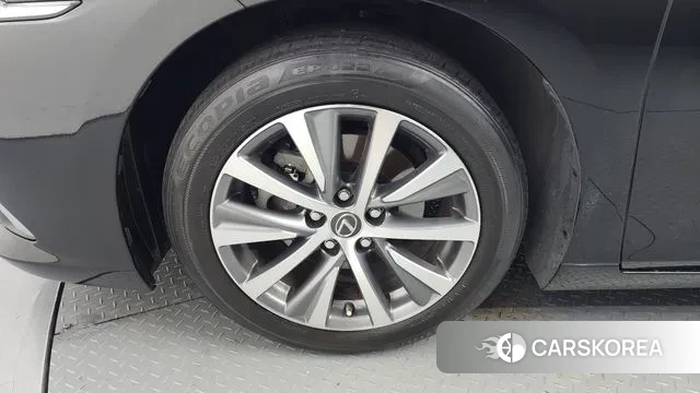 Lexus ES300h 7th generation id 2902957 из Кореи 15