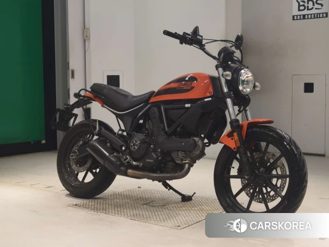 Ducati SCRAMBLER SIXTY2 2016 из Японии, фото 4