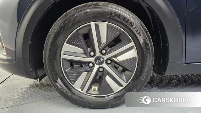 Kia The New Niro id 3676713 из Кореи 15