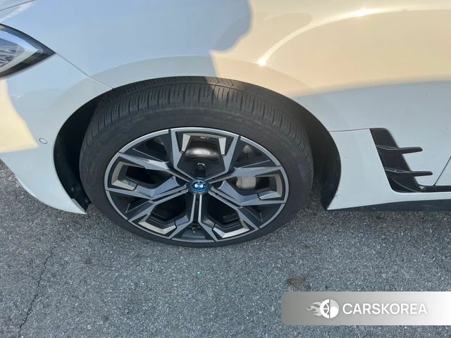 BMW i4 2022 Белый из Кореи, фото 5