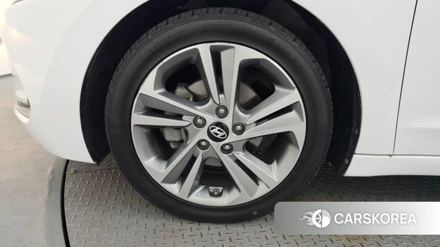 Hyundai Avante AD id 4020564 из Кореи 15