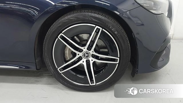 Mercedes-Benz E-Class W214 id 4792275 из Кореи 12