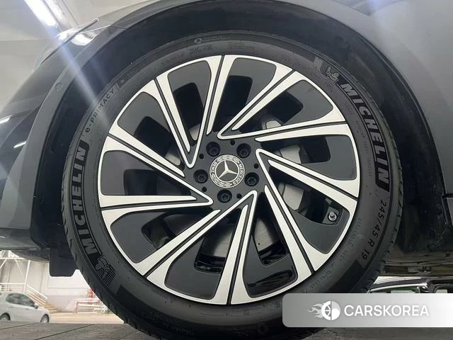 Mercedes-Benz E-class id 3920490 из Китая 5