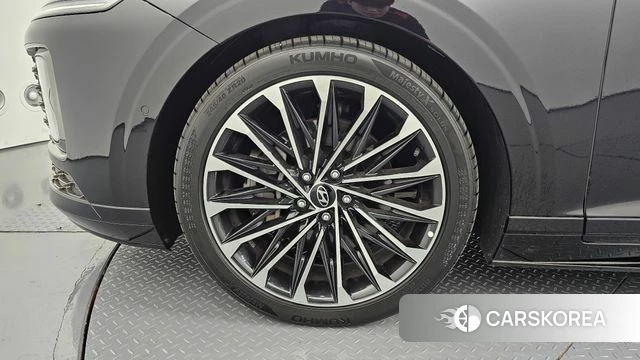 Hyundai Grandeur (GN7) id 4267200 из Кореи 32