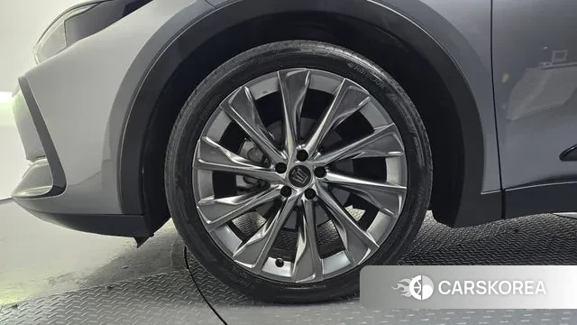 Toyota Crown Crossover id 3462606 из Кореи 15