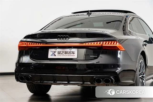 Audi A7L id 3857657 из Китая 17