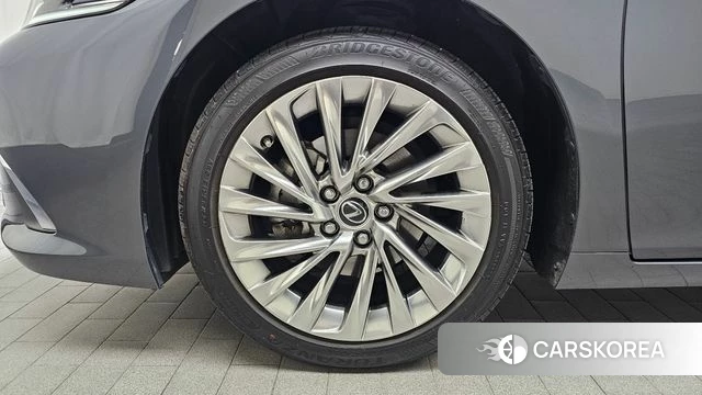 Lexus ES300h 7th generation id 4414409 из Кореи 15