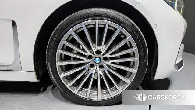 BMW 7 Series (G11) id 3601362 из Кореи 15