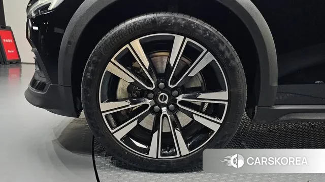 Volvo V60 Cross-Country 2nd Generation id 3517923 из Кореи 15