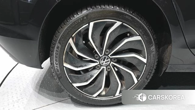 Volkswagen Golf 8th Generation id 3910526 из Кореи 15