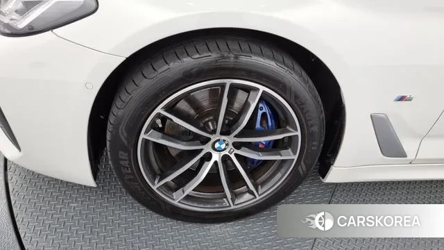 BMW 5 Series (G30) id 2889589 из Кореи 15