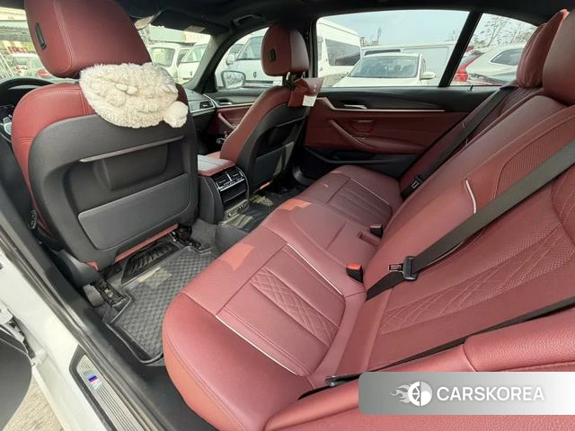 BMW 5 series 2022 Белый из Китая, фото 5