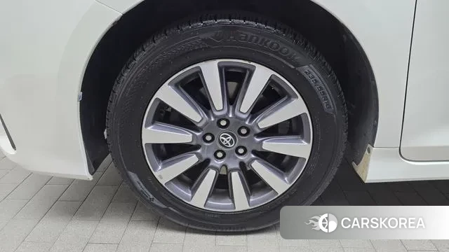 Toyota Sienna id 3418175 из Кореи 15