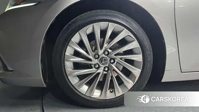 Lexus ES300h 7th generation id 3484489 из Кореи 15