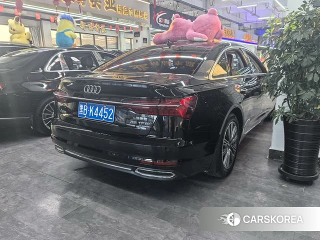 Audi A6L id 4218214 из Китая 8
