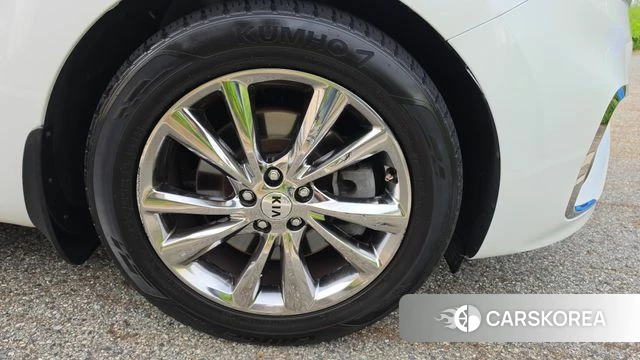 Kia The New Carnival id 4642624 из Кореи 15