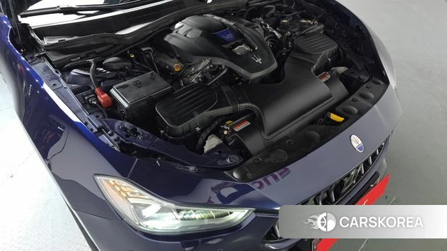 Maserati Ghibli id 3924482 из Кореи 15