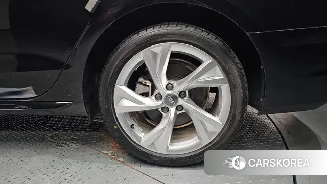 Audi A4 (B9) id 3438450 из Кореи 15