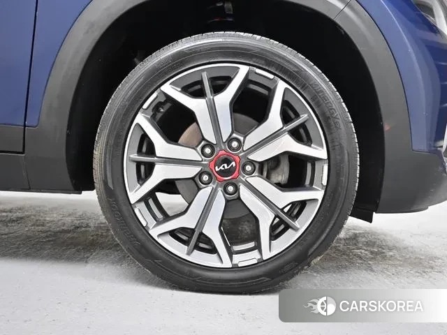 Kia Seltos id 3349343 из Кореи 15