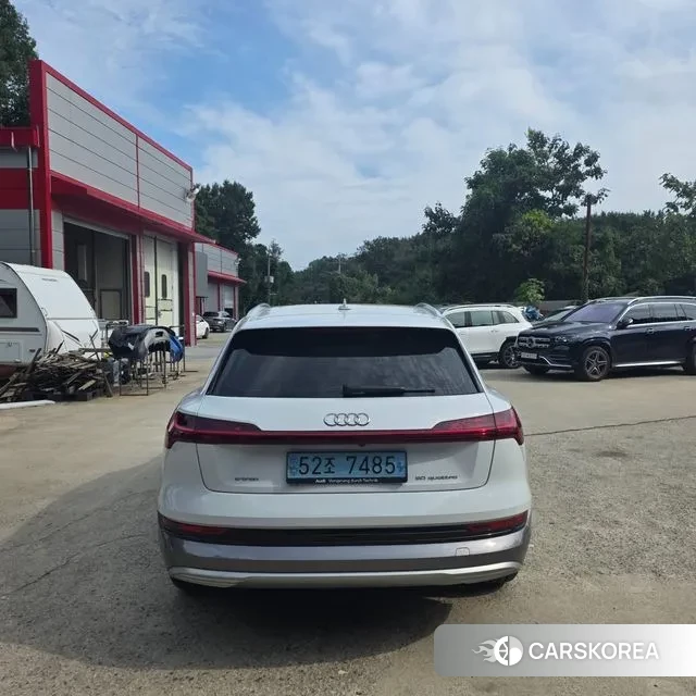 Audi e-Tron id 3635223 из Кореи 15