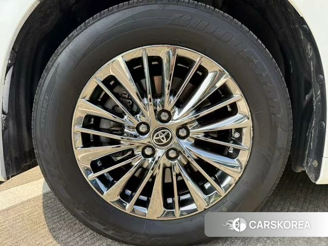 Toyota Elfa id 4297911 из Китая 14