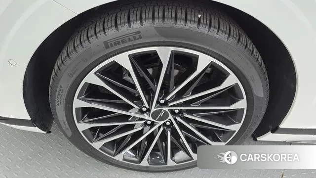 Hyundai Grandeur Hybrid (GN7) id 3256615 из Кореи 15