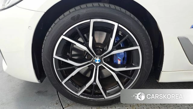 BMW 5 Series (G30) id 4529225 из Кореи 29