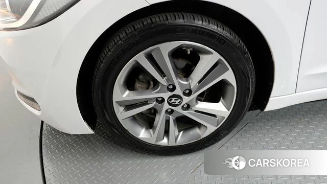 Hyundai Avante AD id 3917346 из Кореи 15