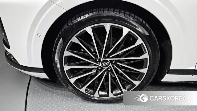 Hyundai Grandeur (GN7) id 3316690 из Кореи 15