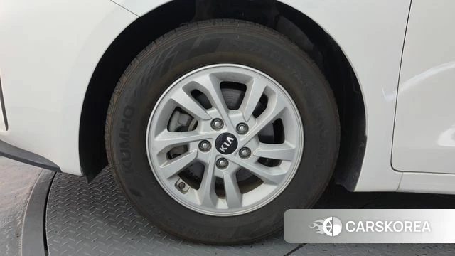 Kia Come New K3 id 4930954 из Кореи 15