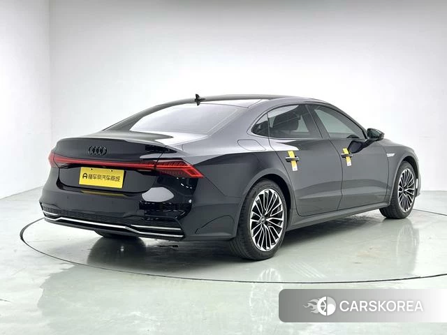 Audi A7L id 4263933 из Китая 15