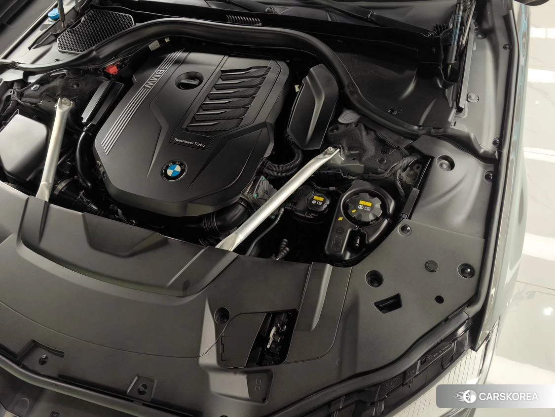 BMW 7 series id 4504923 из Китая 26