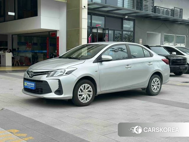 Toyota Vios 2021 Серебристо-серый из Китая, фото 6