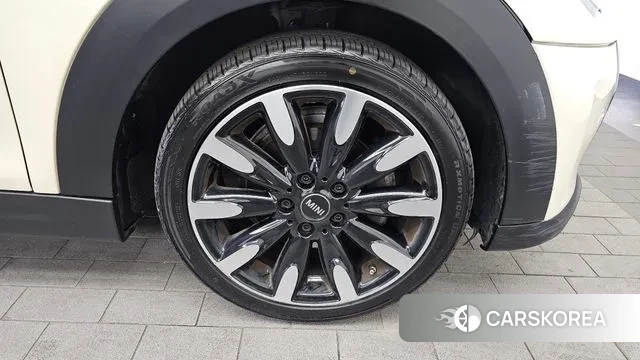 Mini Cooper Convertible id 3726853 из Кореи 15