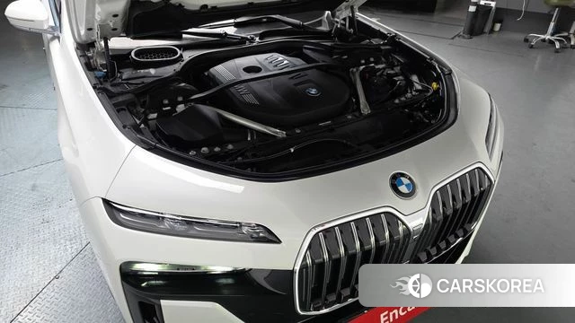 BMW 7 Series (G70) id 3864538 из Кореи 15