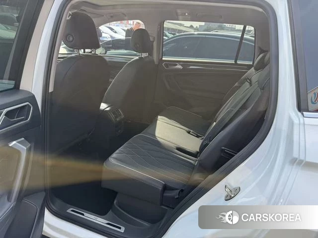 Volkswagen Tiguan L 2023 Белый из Китая, фото 5
