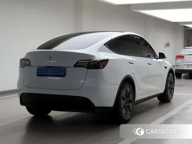 Tesla Model Y 2024 Белый из Кореи, фото 5