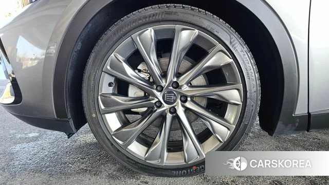 Toyota Crown Crossover id 3864530 из Кореи 15