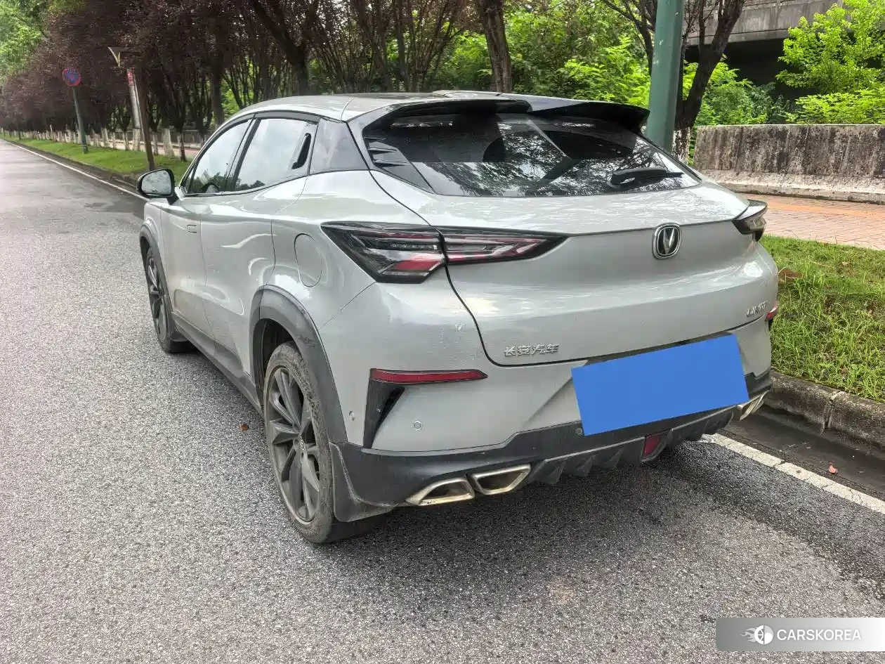 Chang'an UNI-T 2020 Silver/gray из Китая, фото 5