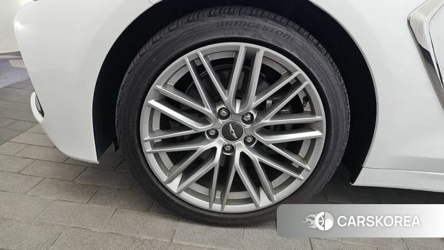 Genesis G70 id 4573801 из Кореи 31