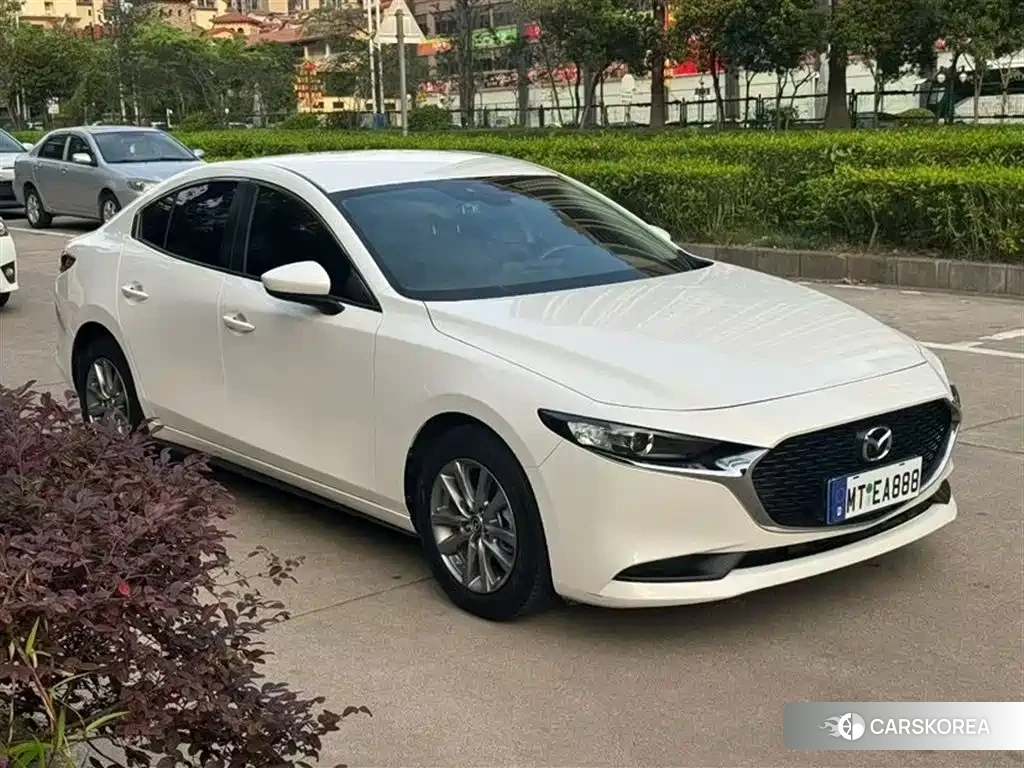 Mazda 3 2022 Белый из Китая, фото 5