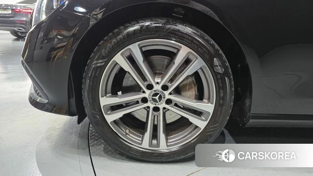 Mercedes-Benz E-Class W213 id 4881398 из Кореи 32